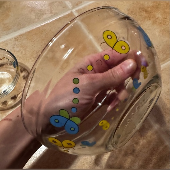 Butterfly & Dots Set-5 Glass Bowls🦋 - Picture 9 of 16